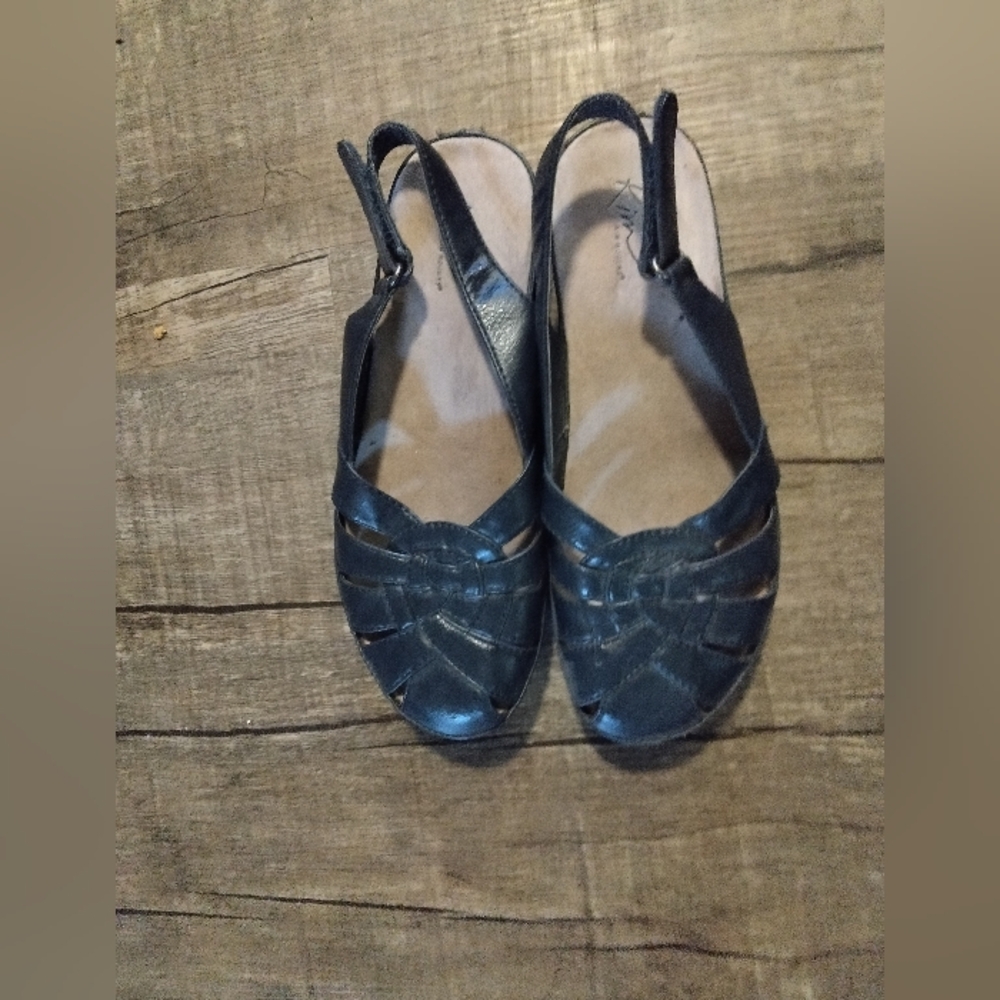 Women's Kim Rogers Leather Flat Sandals